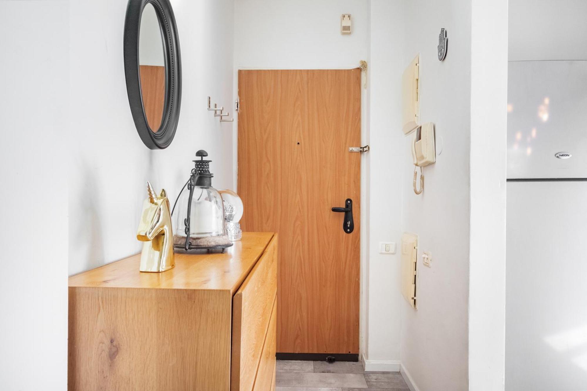 Premium 1bd Near The W/balcony Tel Aviv