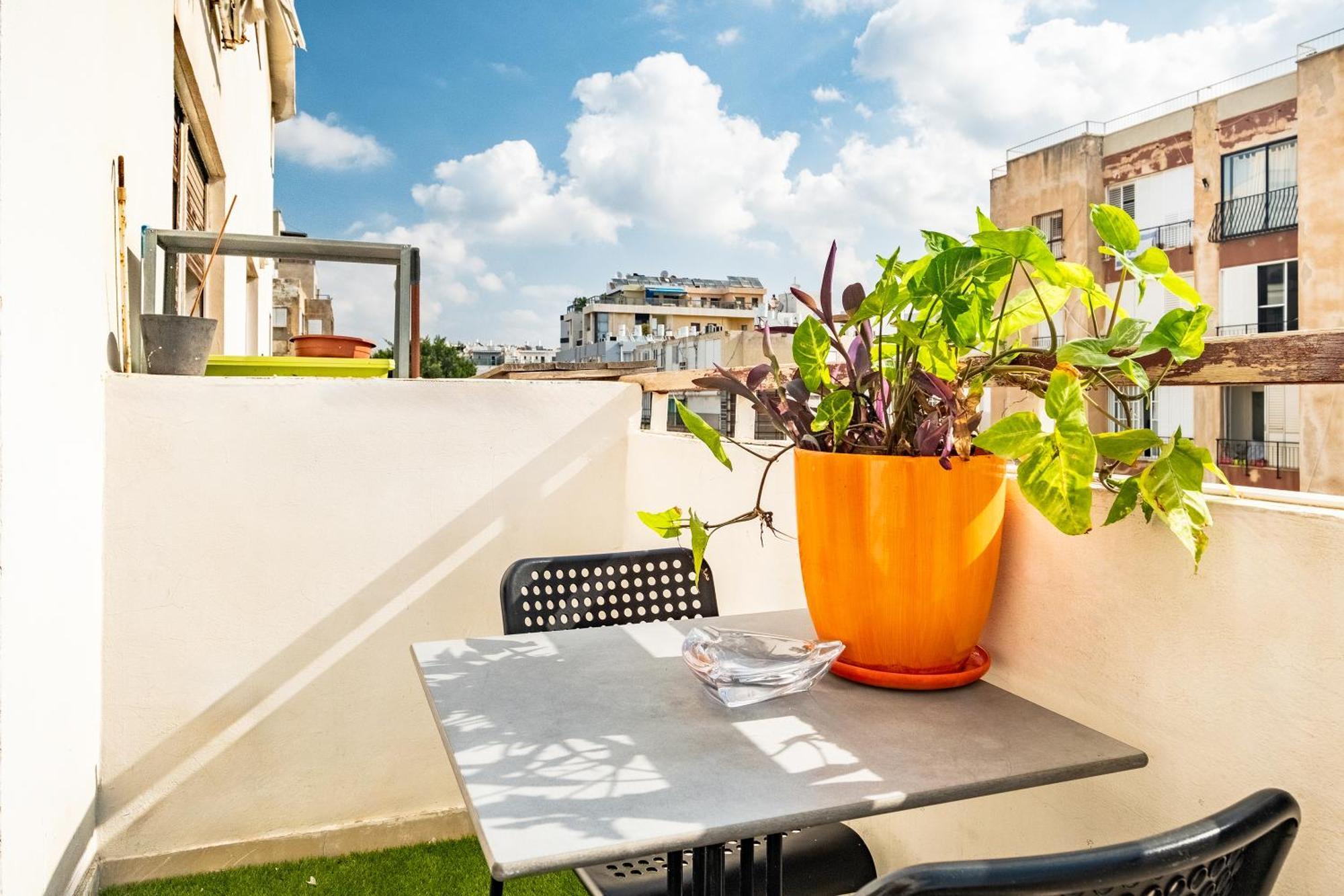 Premium 1bd Near The W/balcony *